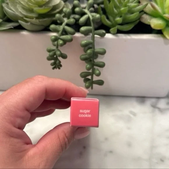 Rhode Peptide Lip Treatment